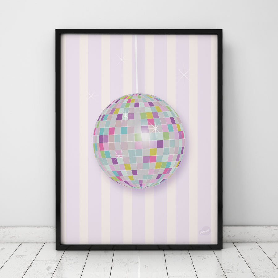 Moderne grafisk plakat med motiv av en glitrende diskokule, trendy veggdekor fra Holloi