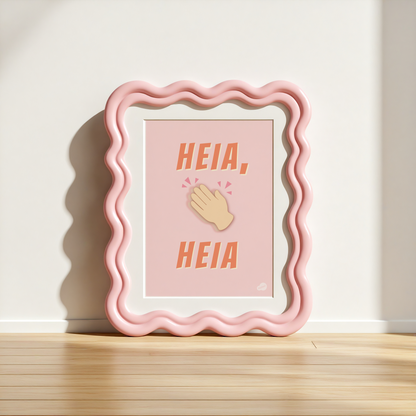 Plakat med motiv av hender som klapper og teksten Heia, heia innrammet i en rosa ramme med bølgeform