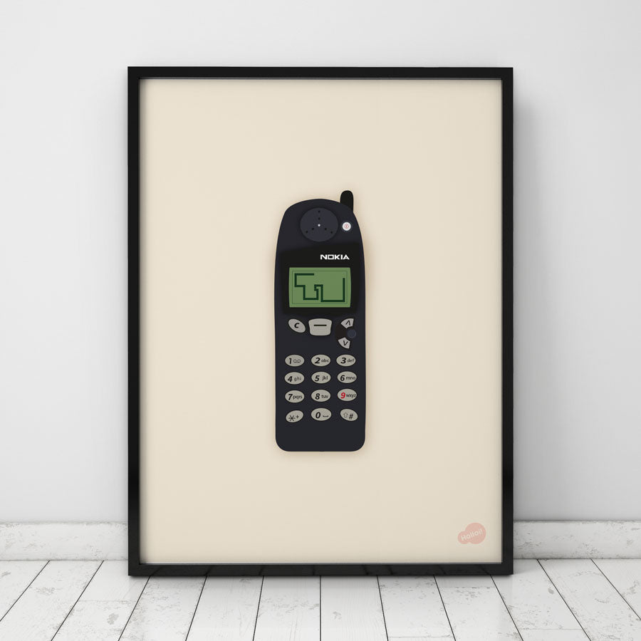 Retro plakat med illustrasjon av en nostalgisk mobiltelefon, fargerik veggdekor fra Holloi