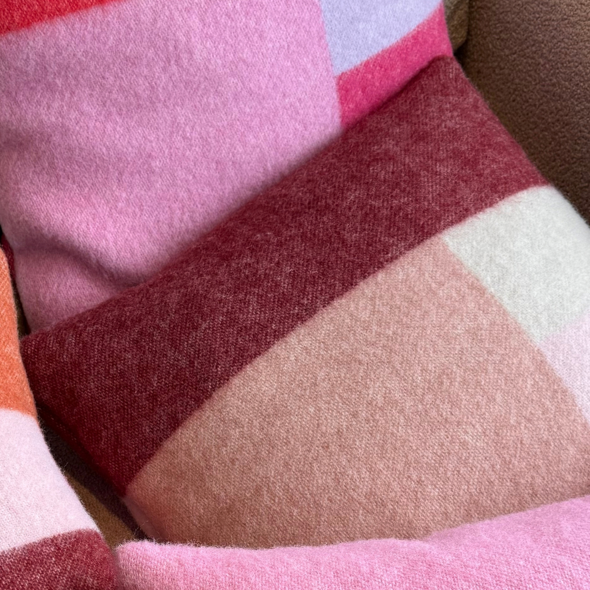 Putetrekk BRIKKER - Vinrød Beige