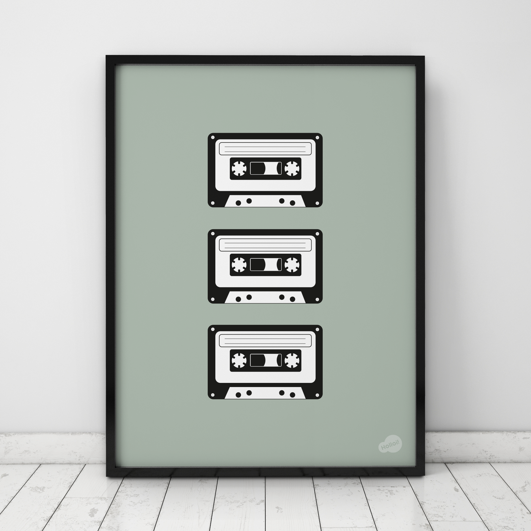 Retro plakat med illustrasjon av tre klassiske kassetter, nostalgisk veggdekor i sjøgrønn farge fra Holloi